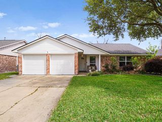 5014 Mary Lou Drive, Houston, TX 77092