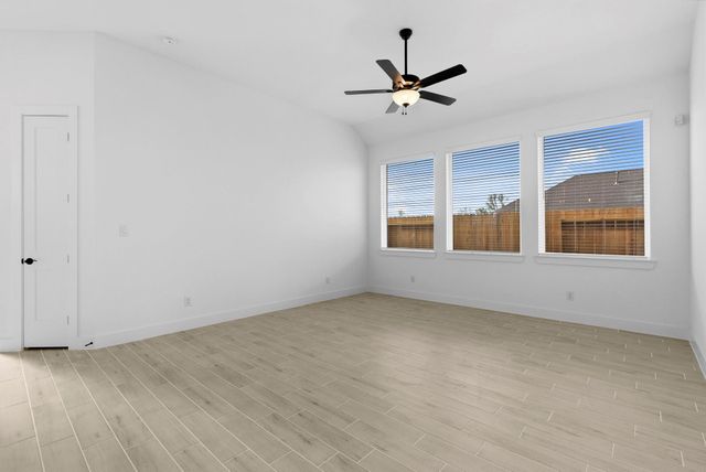 12115 Wild Bend Drive, Mont Belvieu, TX 77523