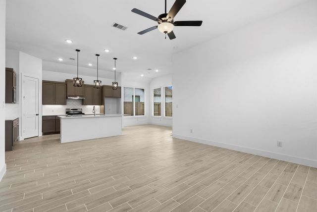 12115 Wild Bend Drive, Mont Belvieu, TX 77523
