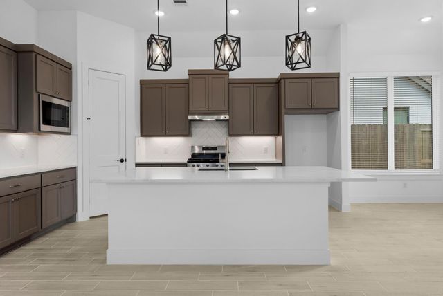 12115 Wild Bend Drive, Mont Belvieu, TX 77523