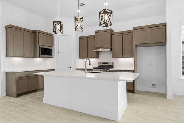 12115 Wild Bend Drive, Mont Belvieu, TX 77523
