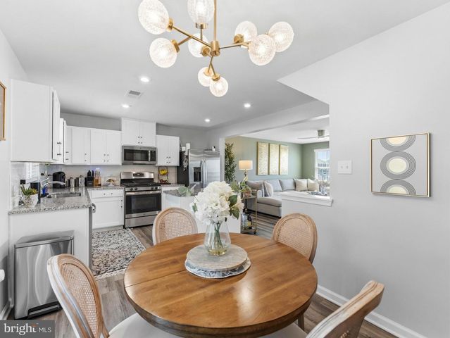 209 COMFORT RD, Williamstown, NJ 08094