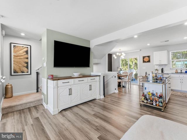 209 COMFORT RD, Williamstown, NJ 08094