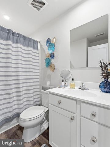 209 COMFORT RD, Williamstown, NJ 08094