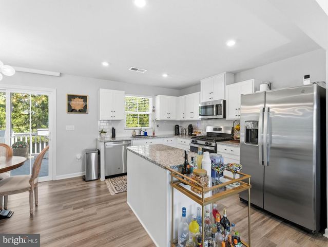 209 COMFORT RD, Williamstown, NJ 08094