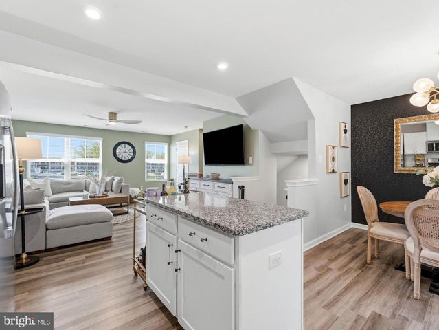 209 COMFORT RD, Williamstown, NJ 08094