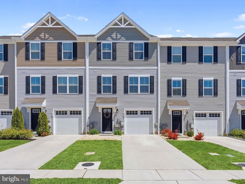 209 COMFORT RD, Williamstown, NJ 08094