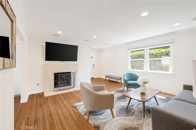 1239 9th, Hermosa Beach, CA 90254