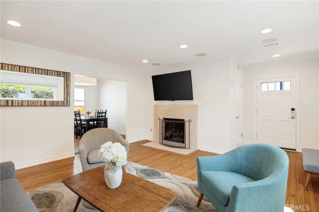 1239 9th, Hermosa Beach, CA 90254