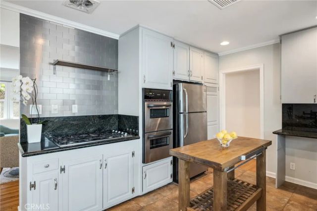 1239 9th, Hermosa Beach, CA 90254