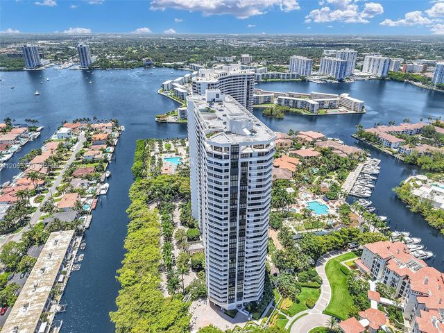 2000 Island Boulevard 2006, Aventura, FL 33160