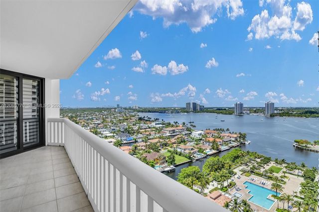 2000 Island Boulevard 2006, Aventura, FL 33160