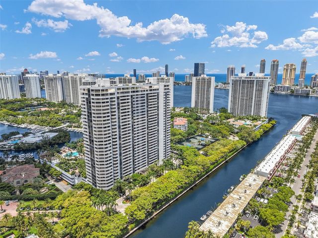 2000 Island Boulevard 2006, Aventura, FL 33160