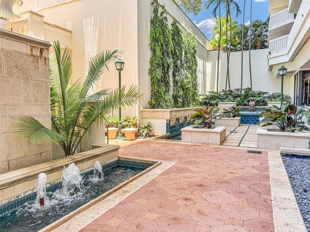 2000 Island Boulevard 2006, Aventura, FL 33160