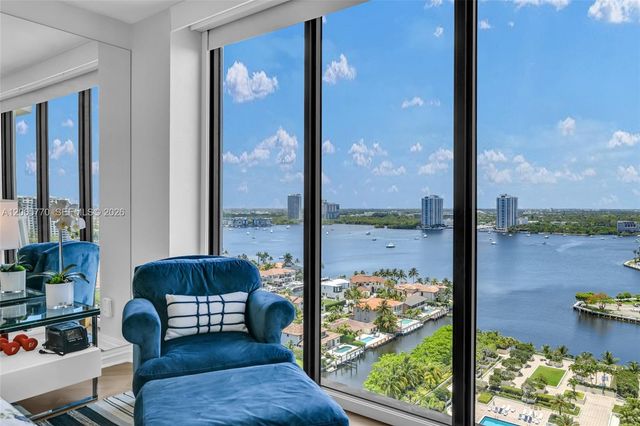 2000 Island Boulevard 2006, Aventura, FL 33160