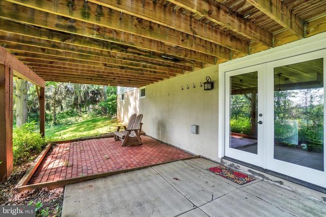 7 OLD FARM LN, New Freedom, PA 17349