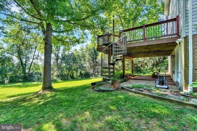 7 OLD FARM LN, New Freedom, PA 17349