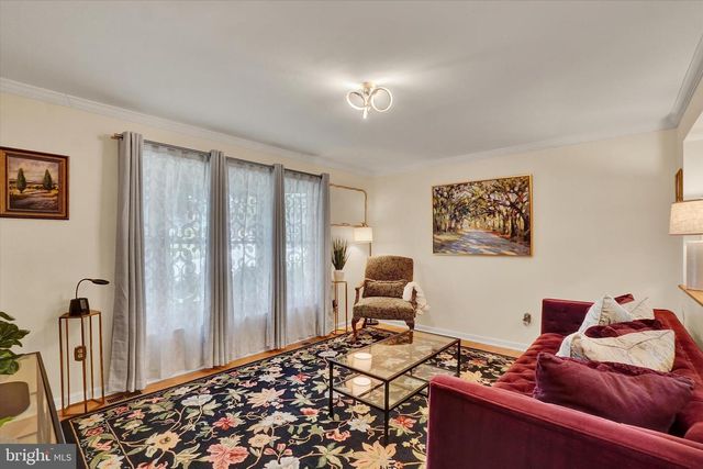 7 OLD FARM LN, New Freedom, PA 17349