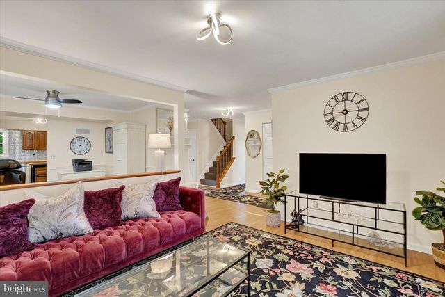 7 OLD FARM LN, New Freedom, PA 17349