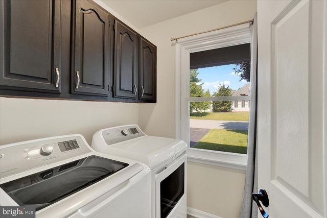 7 OLD FARM LN, New Freedom, PA 17349