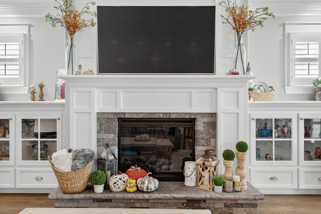 110 Barley Dr, Fayetteville, TN 37334