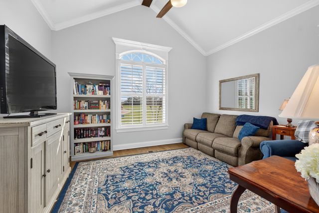 110 Barley Dr, Fayetteville, TN 37334