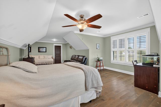 110 Barley Dr, Fayetteville, TN 37334