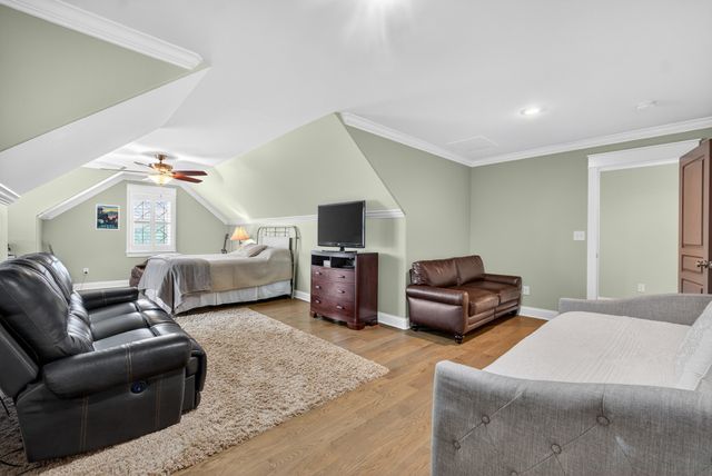 110 Barley Dr, Fayetteville, TN 37334