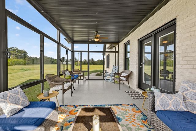 110 Barley Dr, Fayetteville, TN 37334