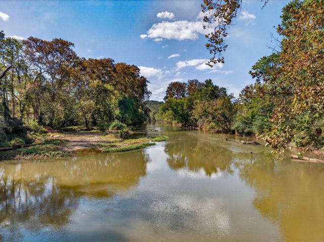 110 Barley Dr, Fayetteville, TN 37334