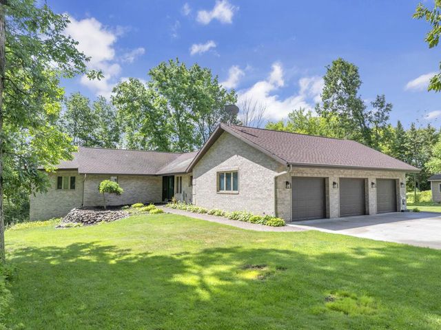 4564 Broadway STREET, Manitowoc, WI 54220