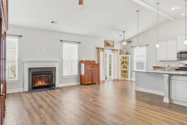 1852 Parish Way, Myrtle Beach, SC 29577
