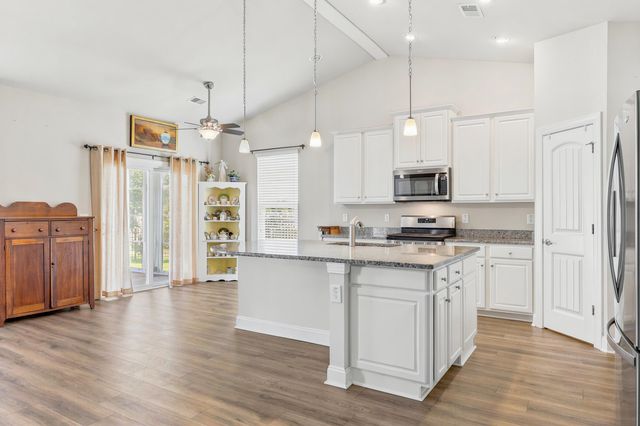 1852 Parish Way, Myrtle Beach, SC 29577
