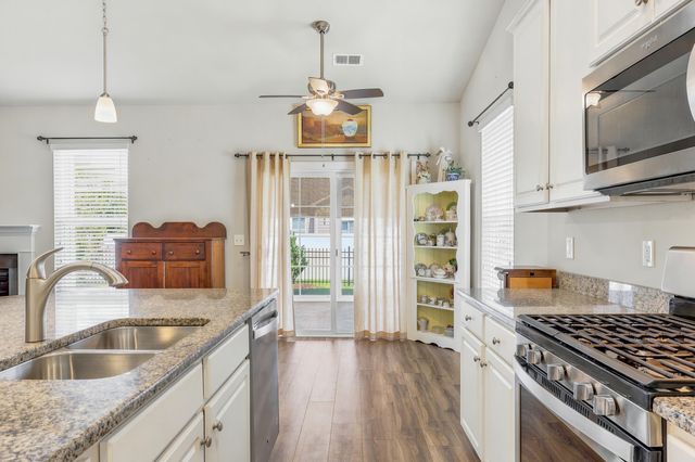 1852 Parish Way, Myrtle Beach, SC 29577