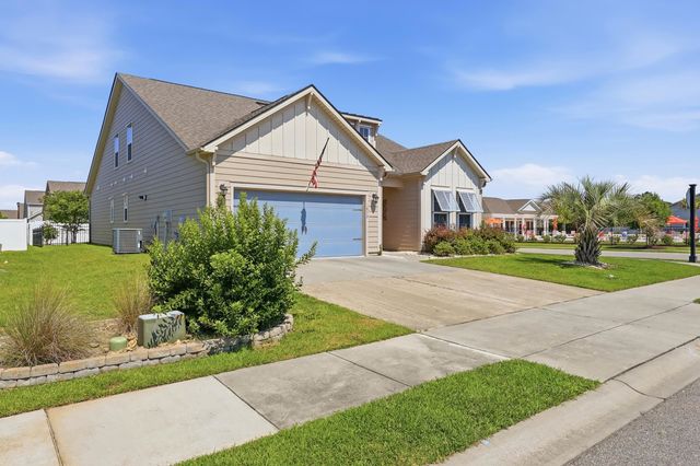 1852 Parish Way, Myrtle Beach, SC 29577