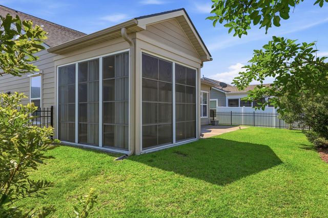 1852 Parish Way, Myrtle Beach, SC 29577