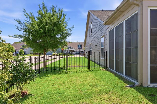 1852 Parish Way, Myrtle Beach, SC 29577