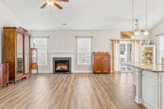 1852 Parish Way, Myrtle Beach, SC 29577