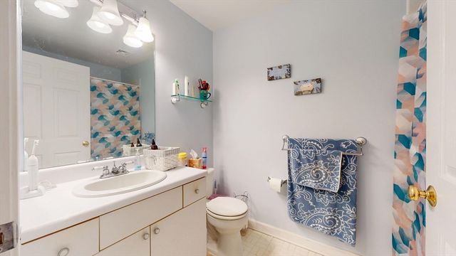 713 Gazebo Circle 713, Reading, MA 01867