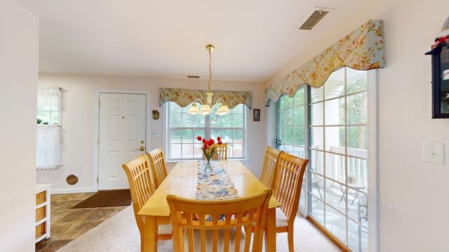 713 Gazebo Circle 713, Reading, MA 01867