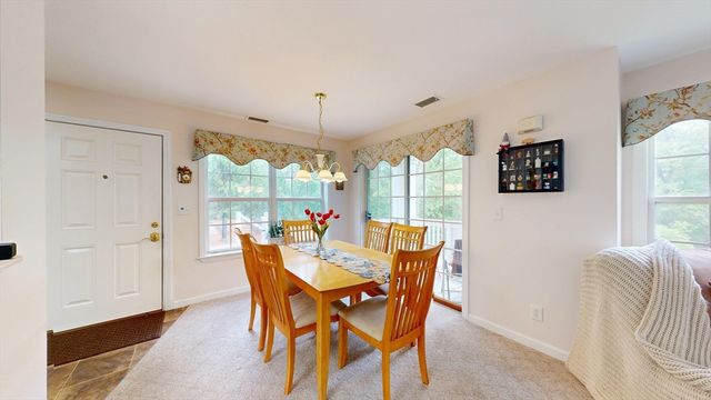 713 Gazebo Circle 713, Reading, MA 01867