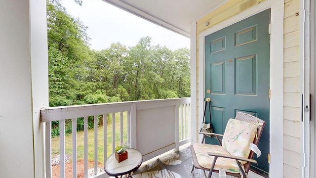 713 Gazebo Circle 713, Reading, MA 01867