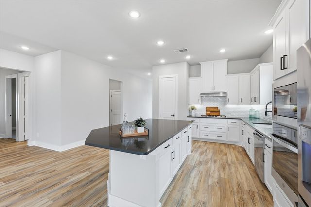 2216 Robin Way, Northlake, TX 76247