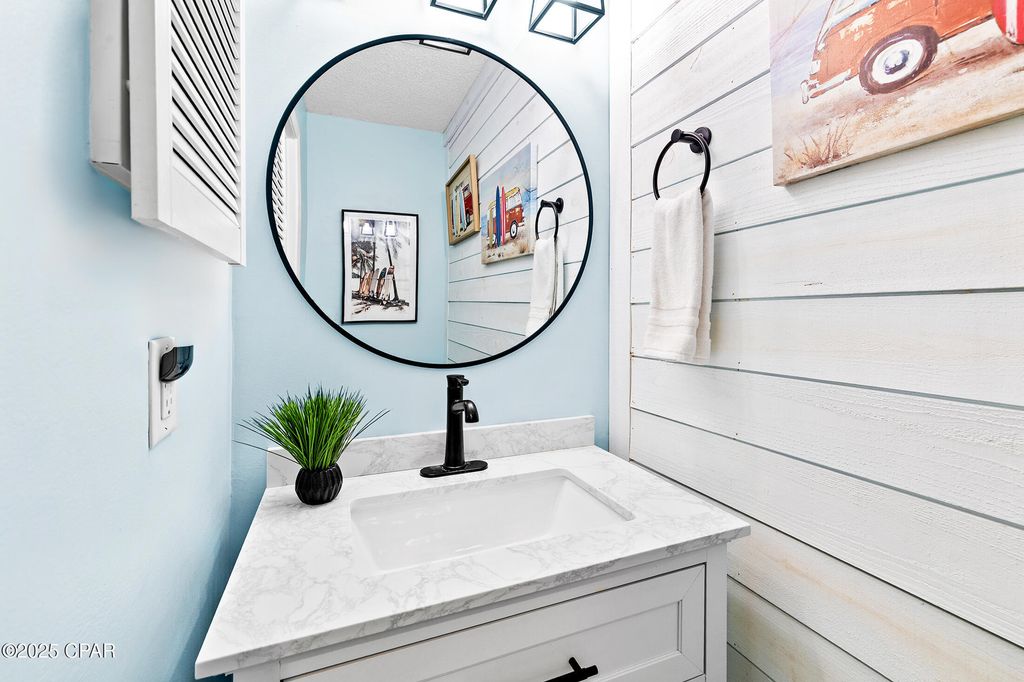 Image 12 of property listing at 17620 Front Beach Road I3, Panama City Beach, FL 32413