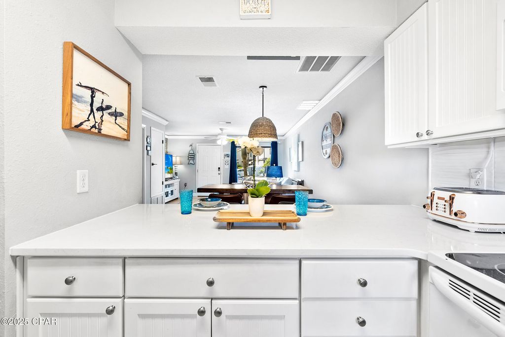 Image 9 of property listing at 17620 Front Beach Road I3, Panama City Beach, FL 32413