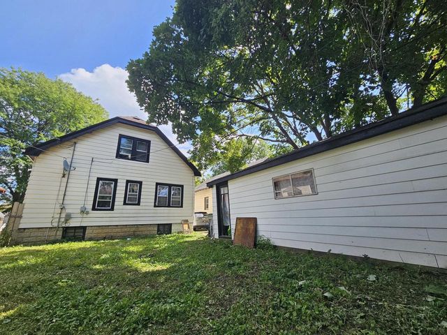 4143 N 10TH STREET, Milwaukee, WI 53209