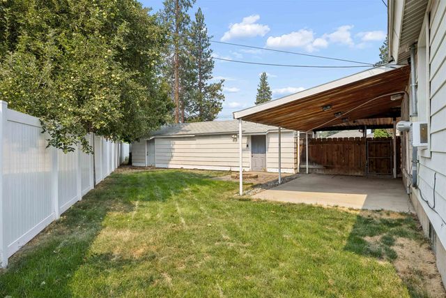 5507 N Bemis St, Spokane, WA 99205