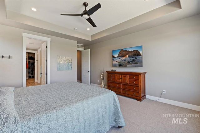 2000 E Lodge Trail Dr, Meridian, ID 83642