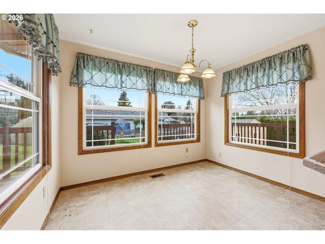 419 Sw DAY Ct, Gresham, OR 97080