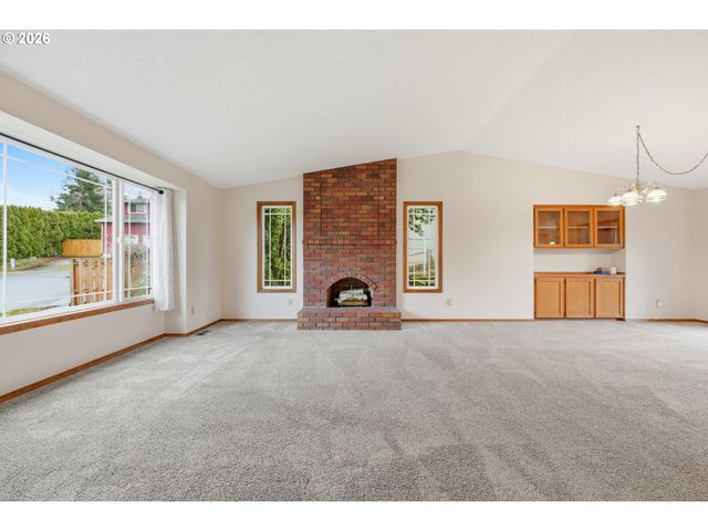 419 Sw DAY Ct, Gresham, OR 97080